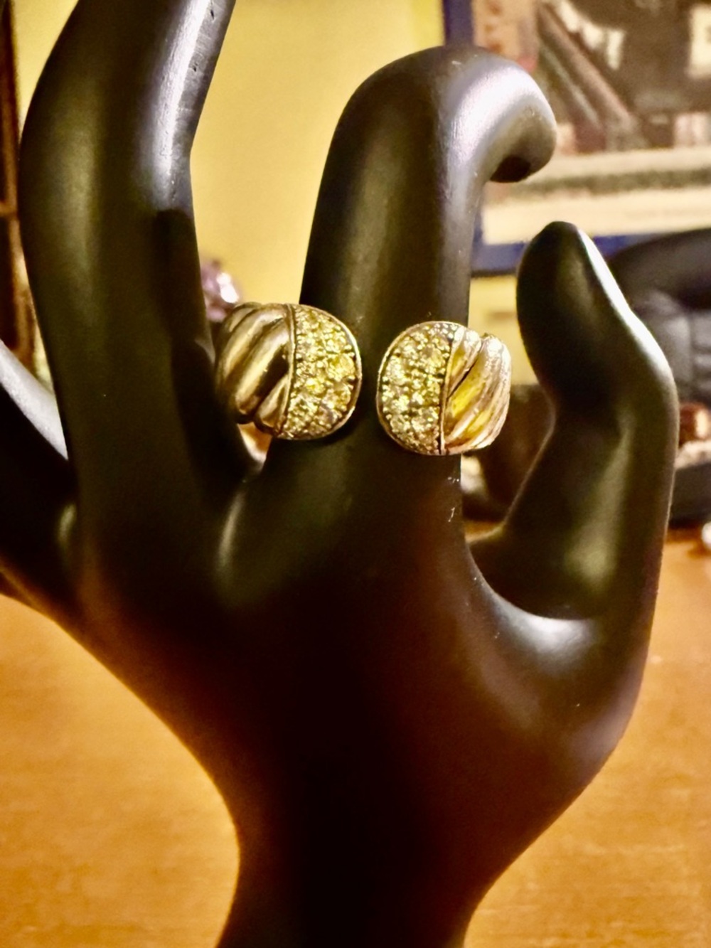 *A special temporary sale!!!! 

David Yurman diamond ring